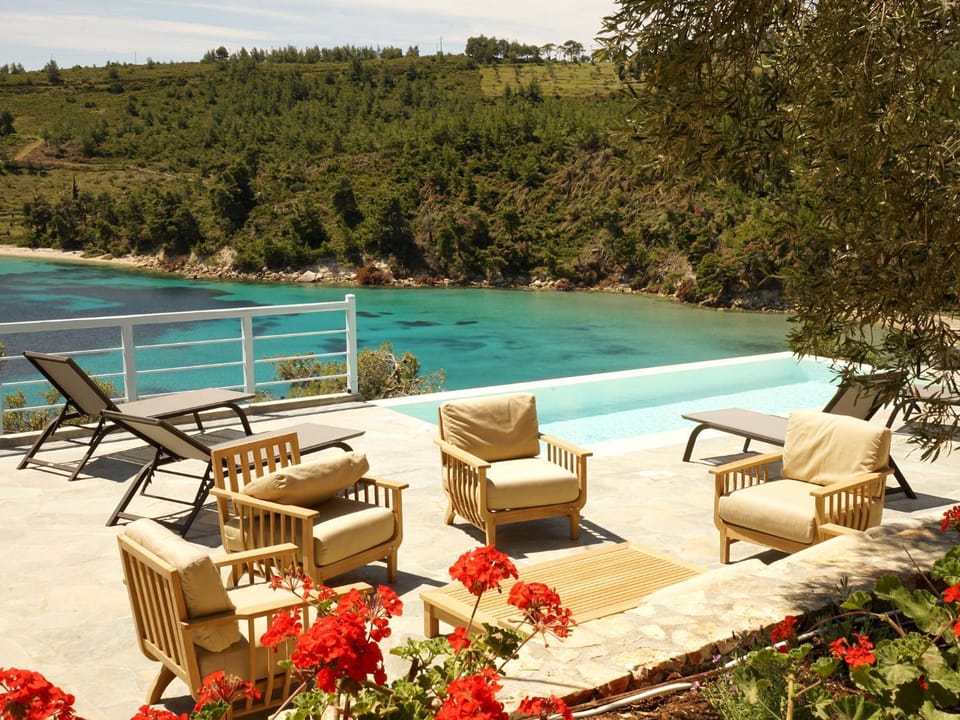 Property building, Spring, Garden view, Pool view, Sea view