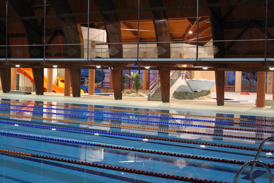 Massage, Sauna, Spa and wellness centre/facilities
