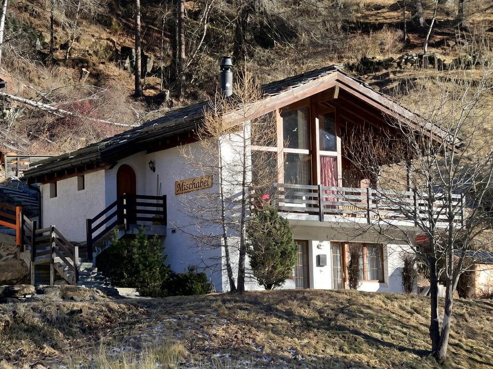 Property building, Autumn