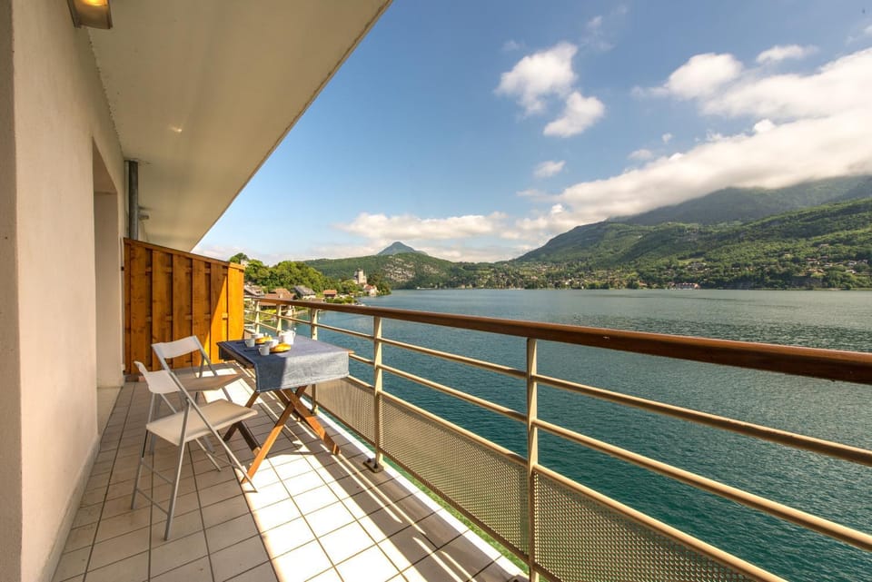 Balcony/Terrace, Lake view