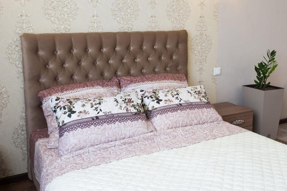 Bed, Decorative detail