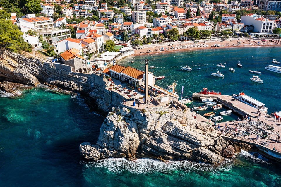 Nearby landmark, Natural landscape