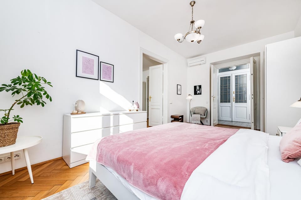 Bed, Bedroom, wardrobe