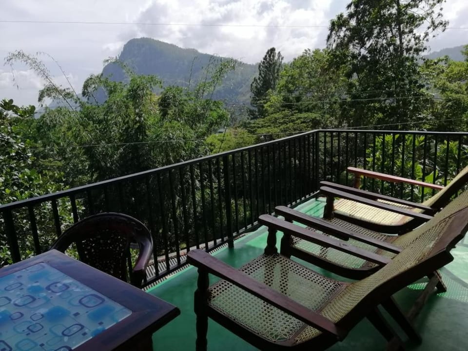 Balcony/Terrace, Mountain view