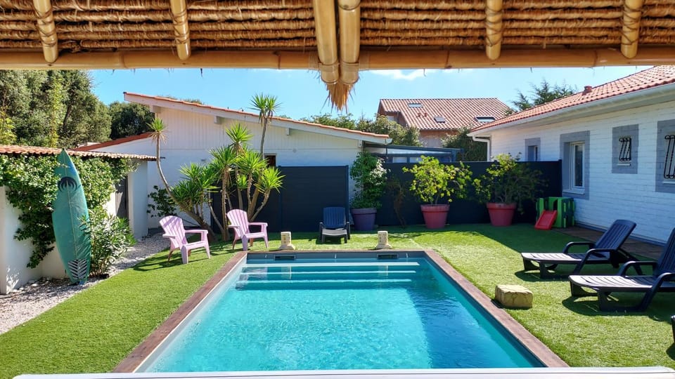 Patio, Day, Garden, Garden view, Pool view, sunbed