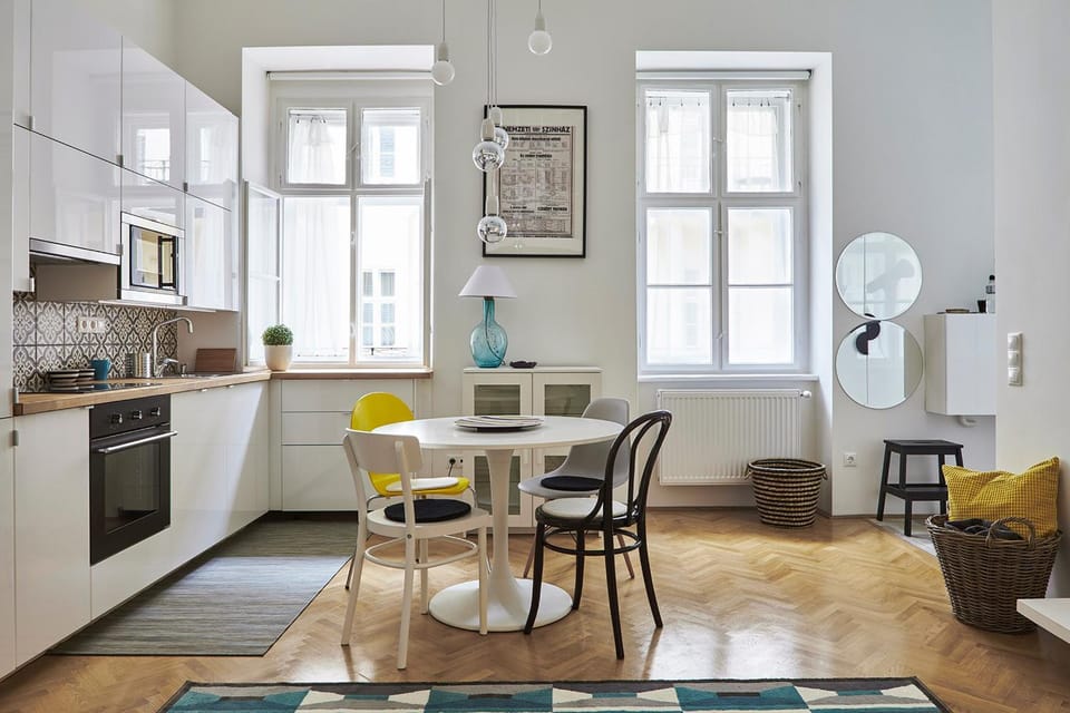 Kitchen or kitchenette, Living room, Dining area