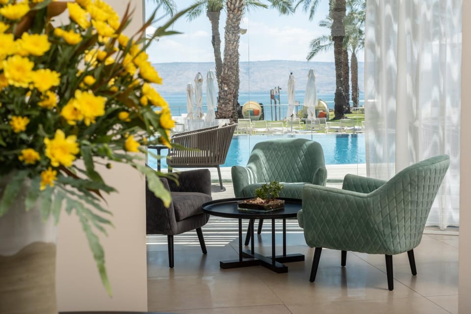 Lounge or bar