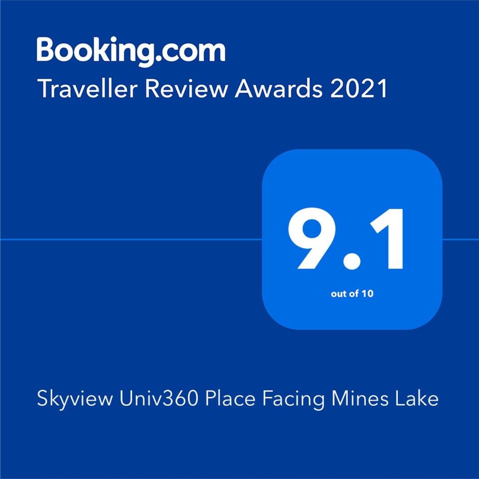 Skyview Univ360 Place Facing Mines Lake Apartment in Negeri Sembilan, Malaysia