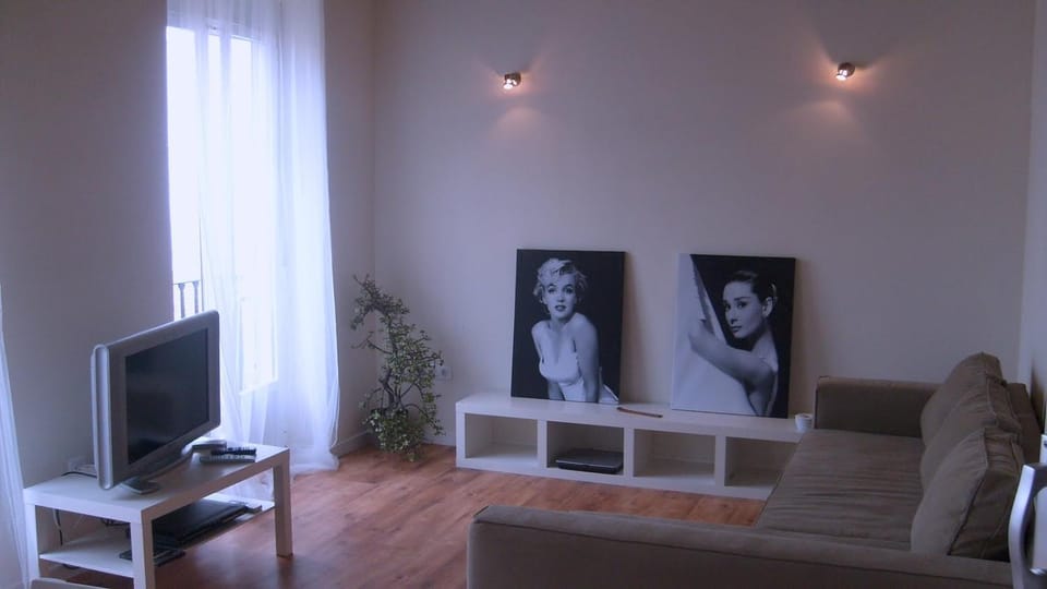 Decorative detail, Seating area