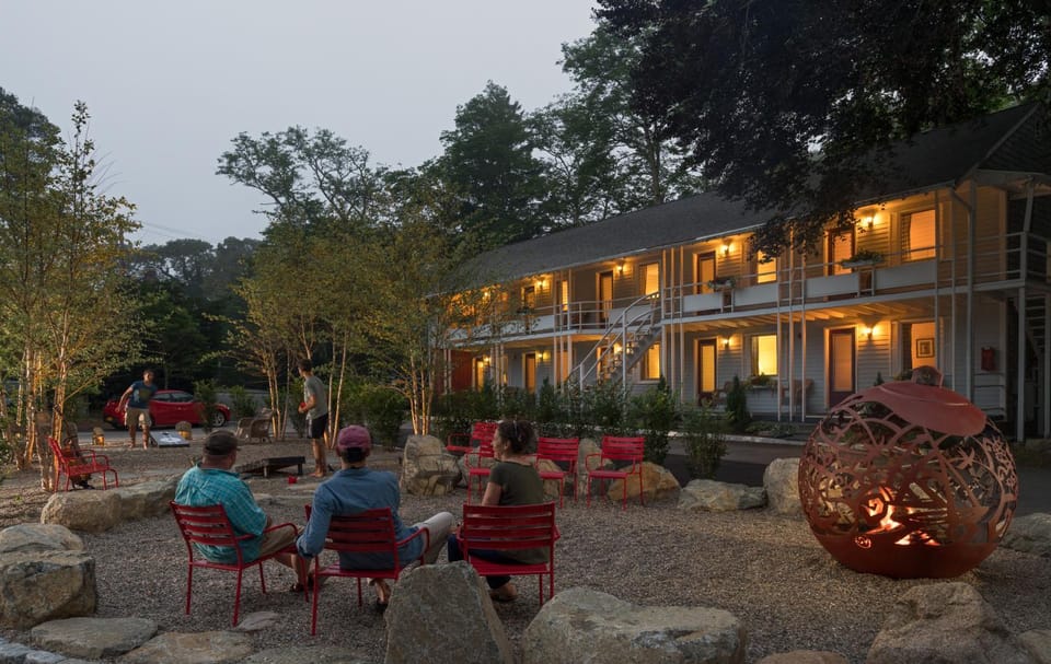 Property building, Garden view, group of guests