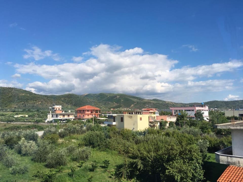 Nearby landmark, City view, River view