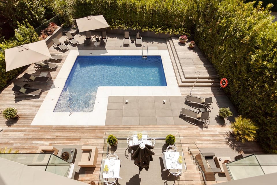 Pool view, Swimming pool