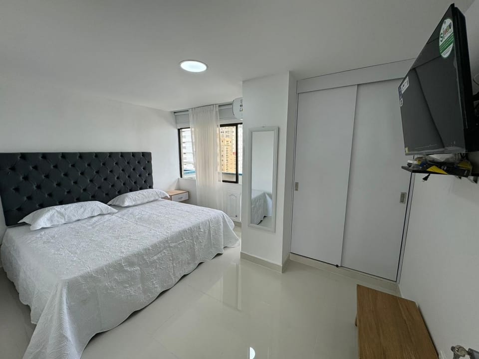 TV and multimedia, Bedroom, wardrobe