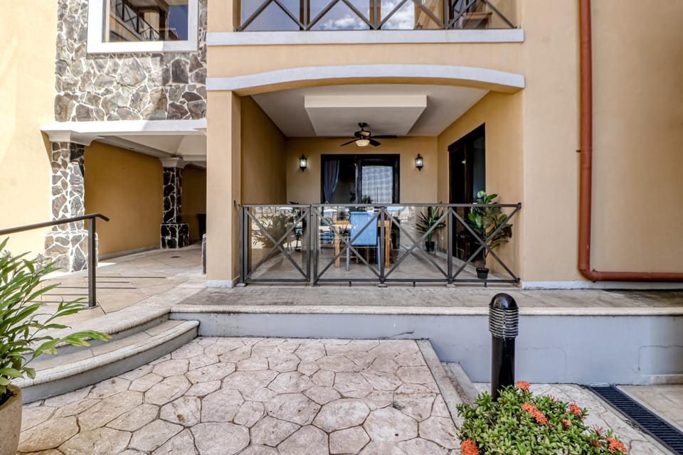 Bahía Encantada G1 Apartment in Jaco