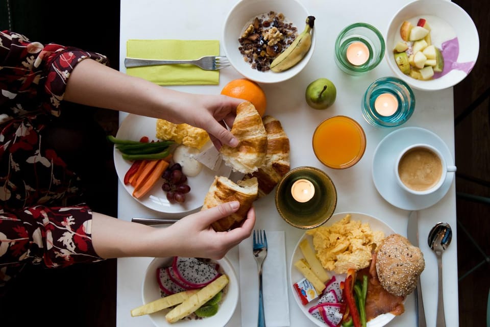 People, Food and drinks, Food, Breakfast, Buffet breakfast