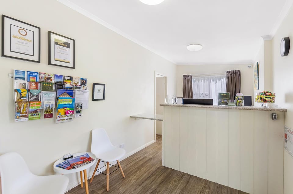 Property building, Lobby or reception