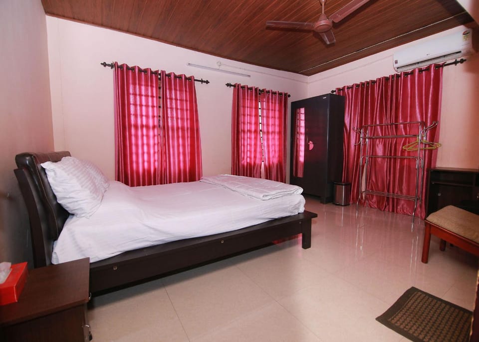 Edasseriathu Homestays Tiruvalla Vacation rental in Kerala