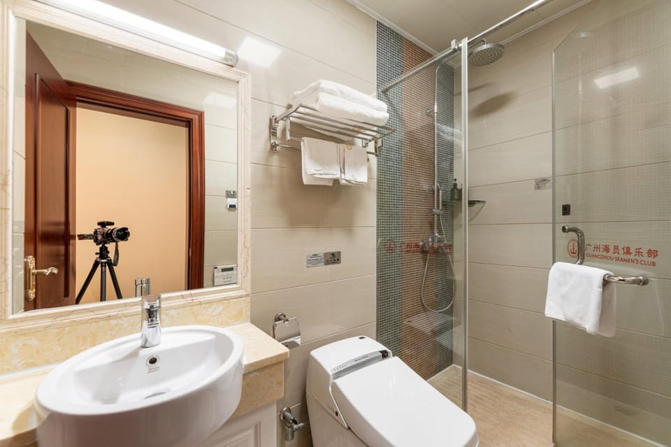 Guangzhou Seaman Club Hotel in Guangzhou