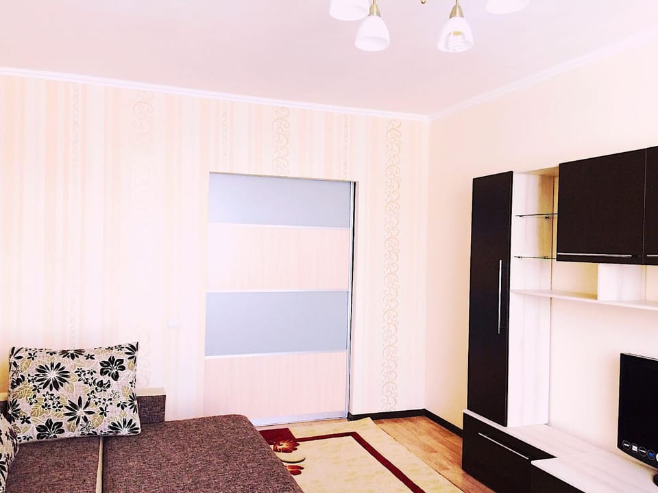 Bed, TV and multimedia, Living room, Bedroom