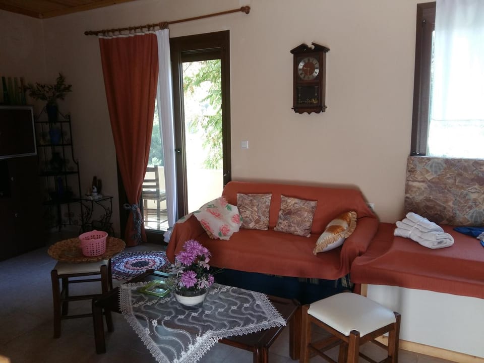 Seating area, Bedroom
