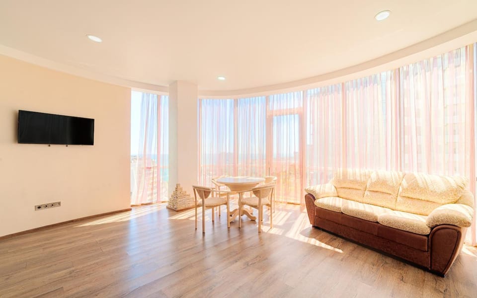 Kitchen or kitchenette, Living room, Dining area, Landmark view, Sea view