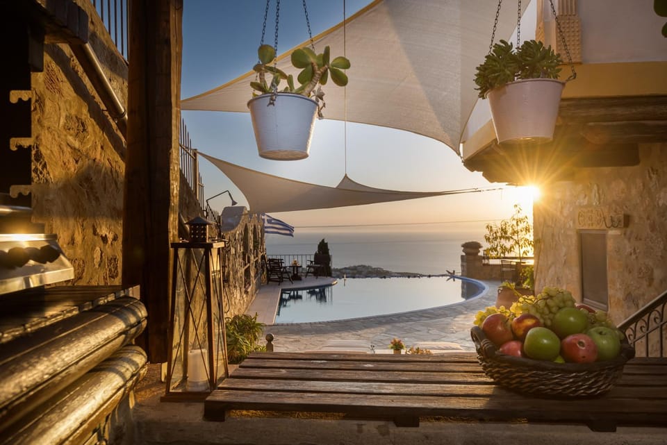 Natural landscape, View (from property/room), Balcony/Terrace, Garden view, Pool view, Sea view, Swimming pool, sunbed