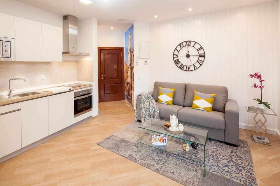 Kitchen or kitchenette, Living room