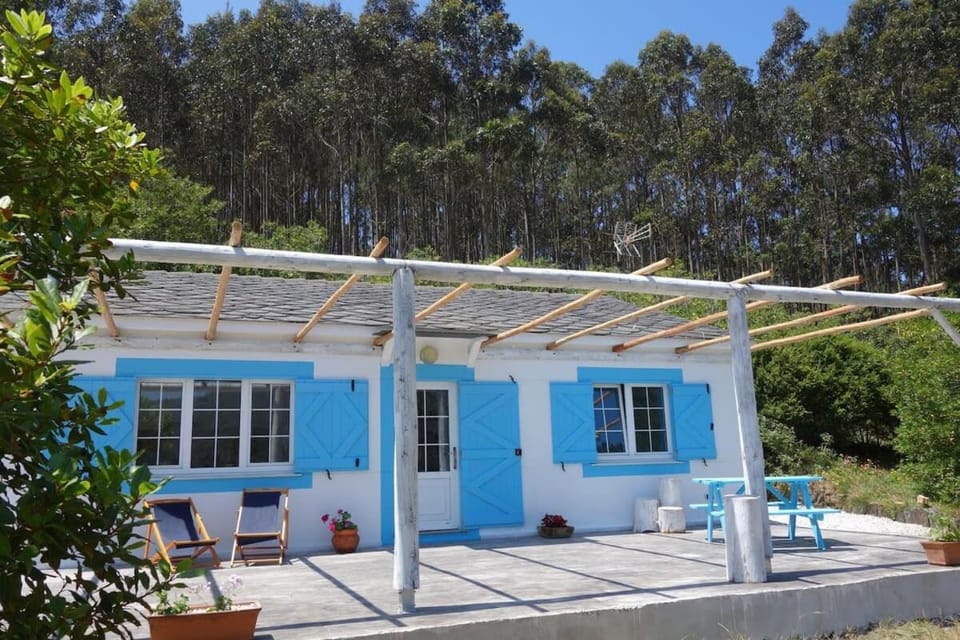 Esteiro Surf Lodge House in A Mariña Occidental