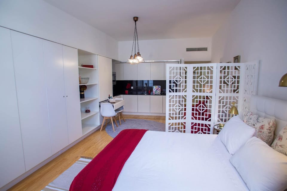 Bed, Kitchen or kitchenette, Living room, Photo of the whole room, Dining area, Bedroom