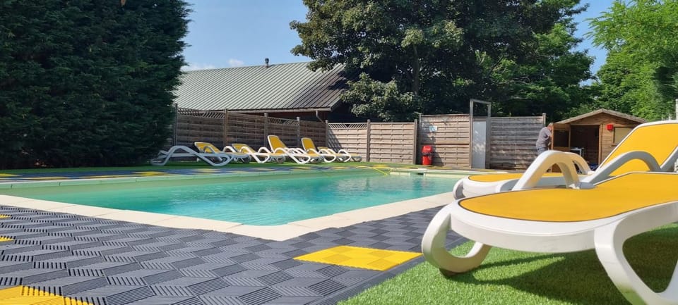 Pool view, Swimming pool