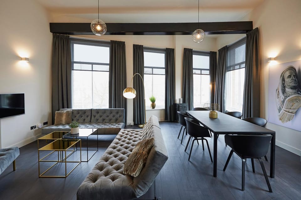 TV and multimedia, View (from property/room), View (from property/room), Living room, Seating area, Dining area, Entertainment