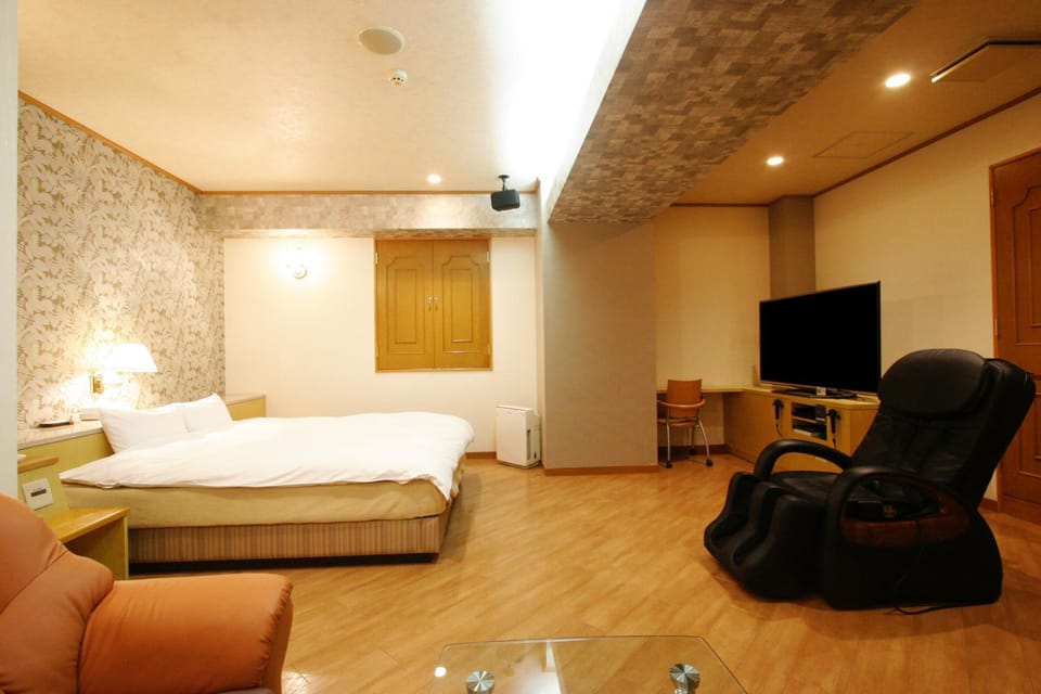 Photo of the whole room