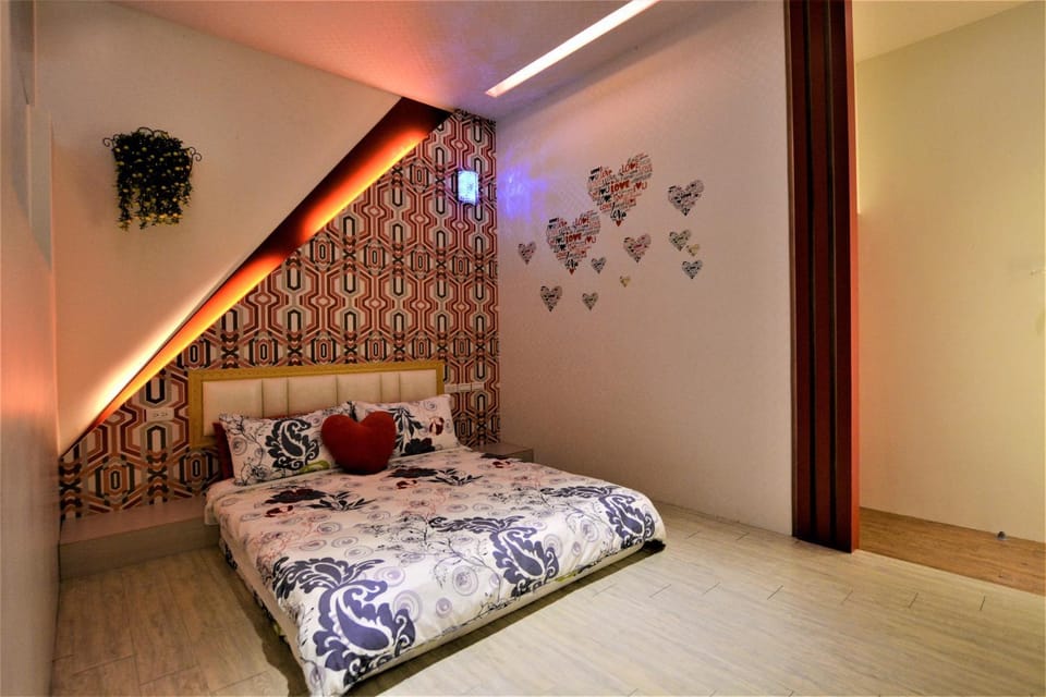 Photo of the whole room