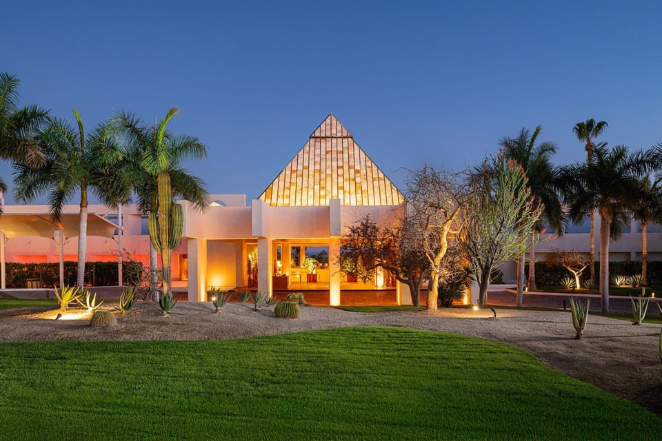 Facade/entrance, Garden