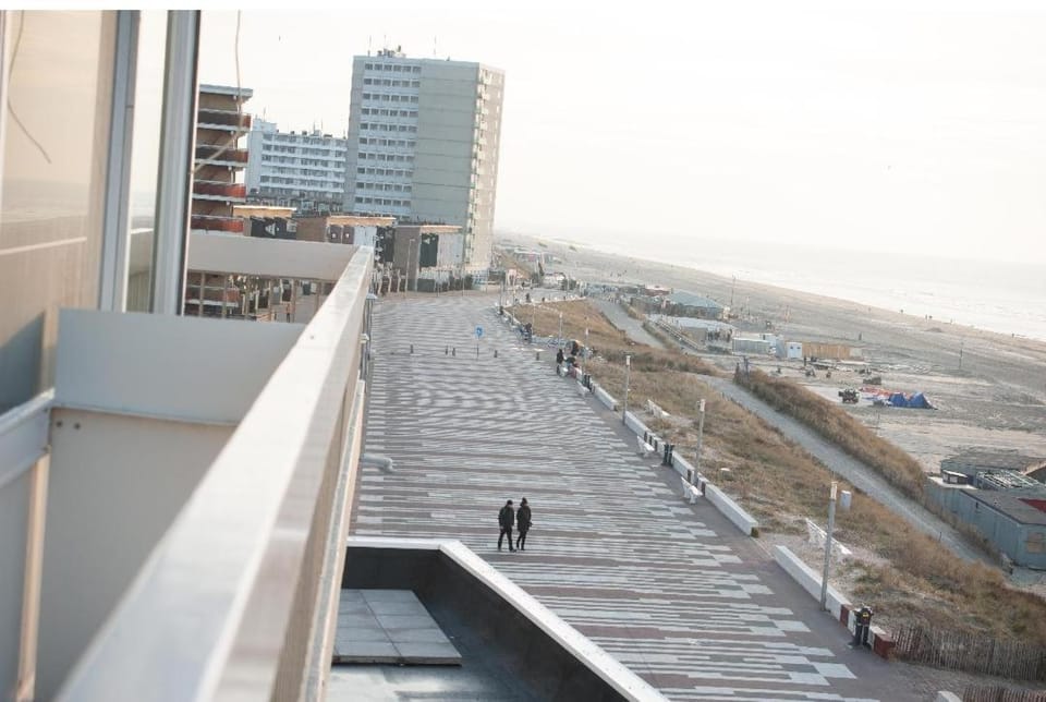 Nearby landmark, Beach