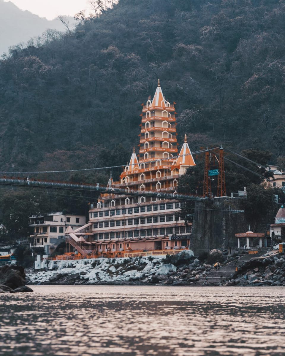 Nearby landmark, Landmark view