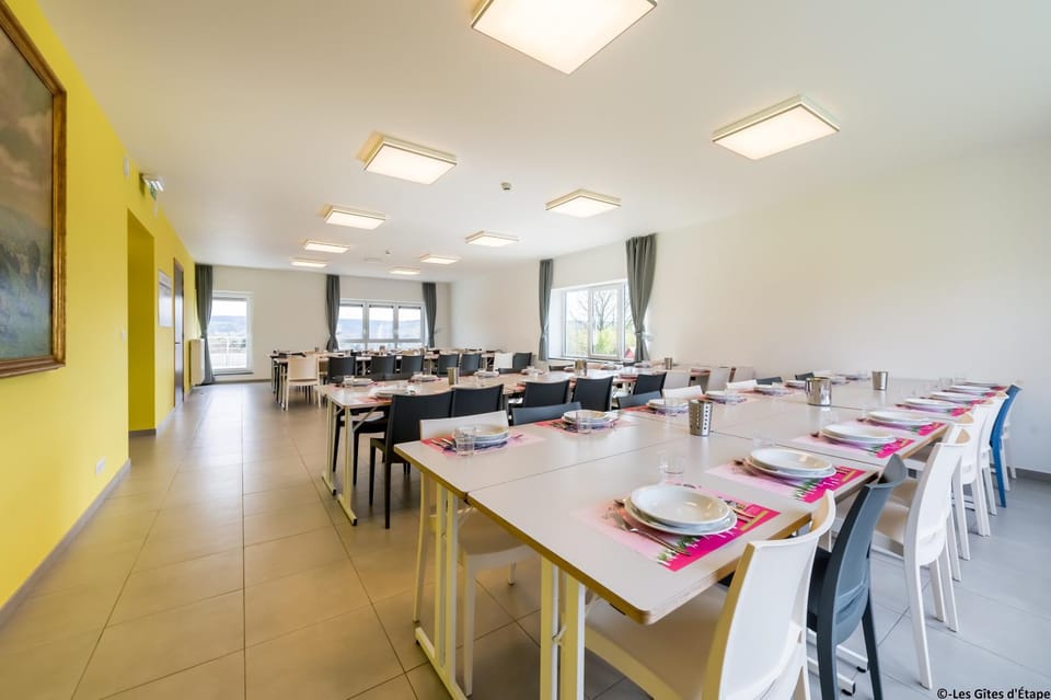 Restaurant/places to eat, Banquet/Function facilities