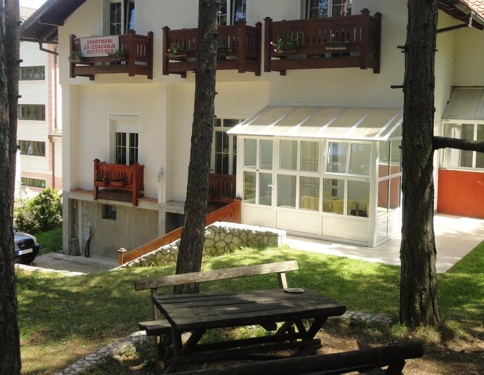 Garden, Seating area