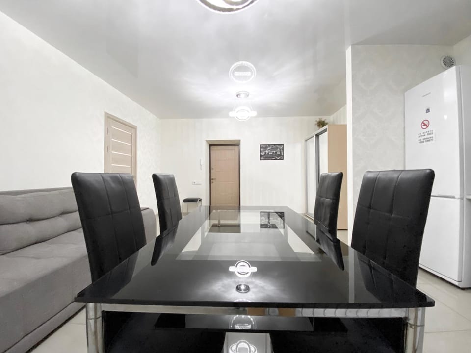 Most City Area De-Lux Apartment Apartment in Dnipro