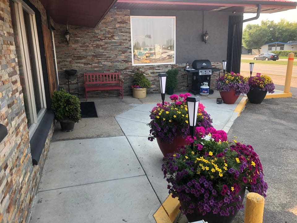 Trailside Inn Motel in Lloydminster