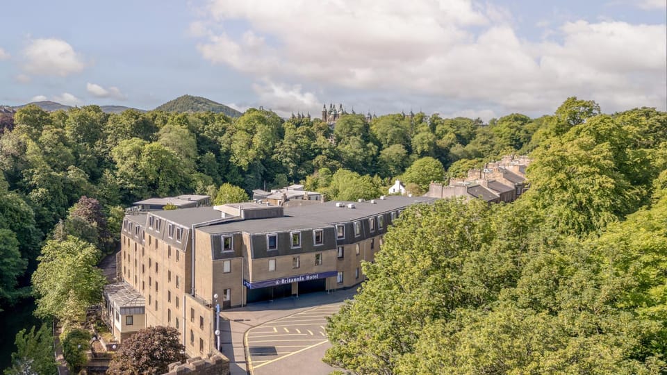 View (from property/room), Landmark view, Street view