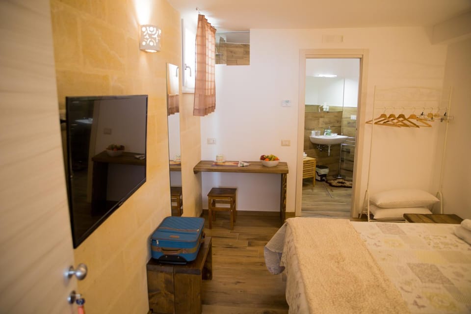 Bedroom, On site, Family