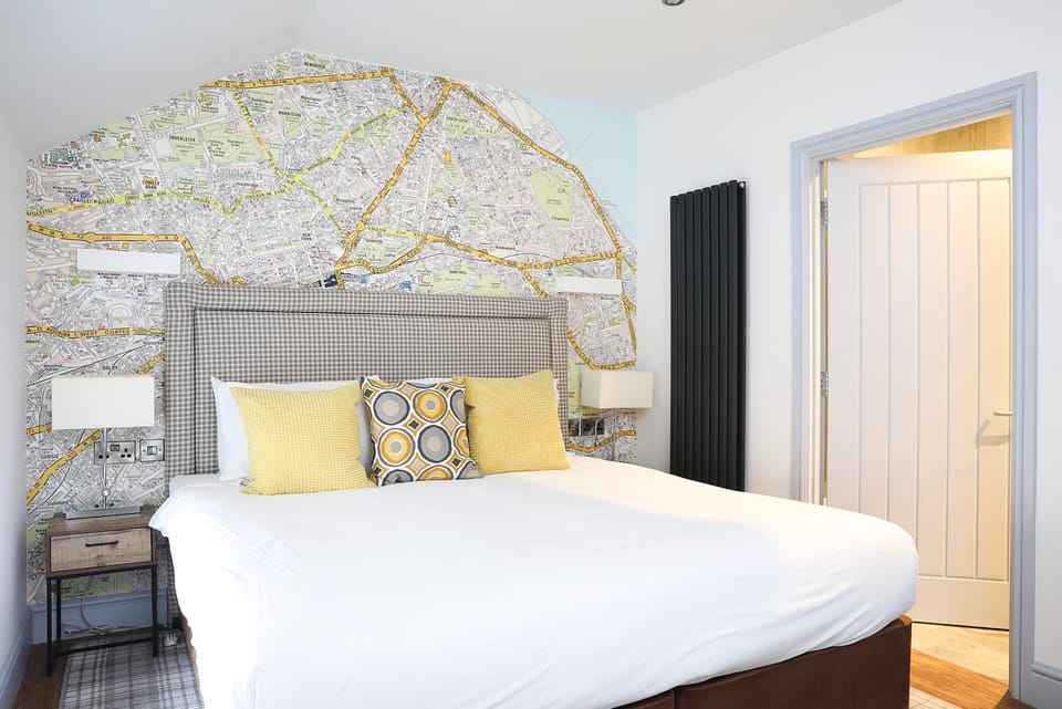 Bed, Photo of the whole room, Bedroom, wardrobe