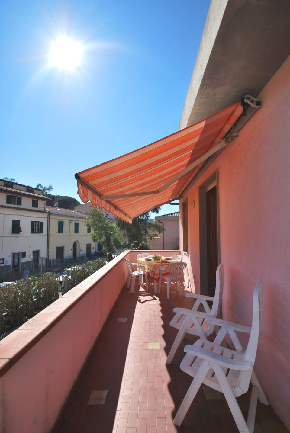 Property building, Balcony/Terrace