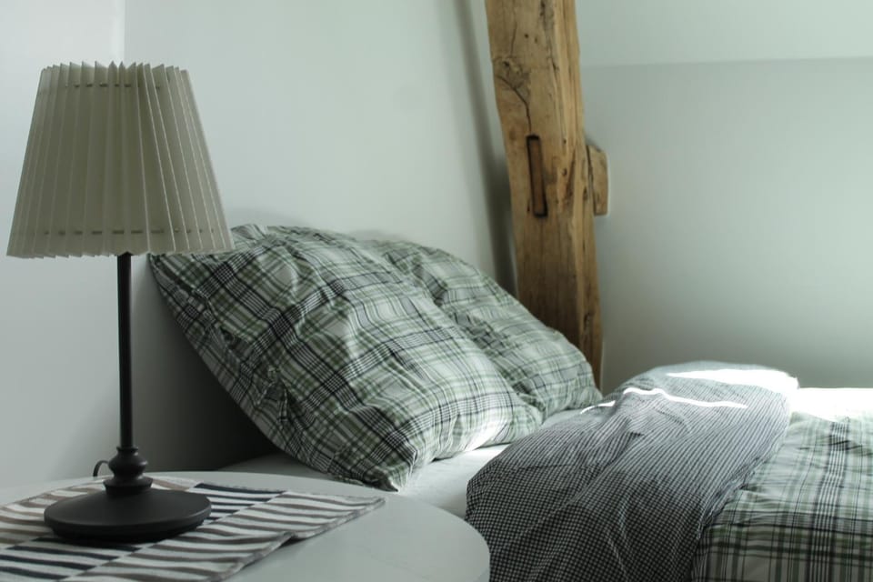 Bed, Living room, Decorative detail, Bedroom