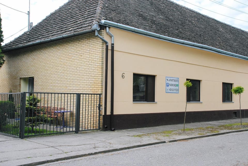 Property building, Street view