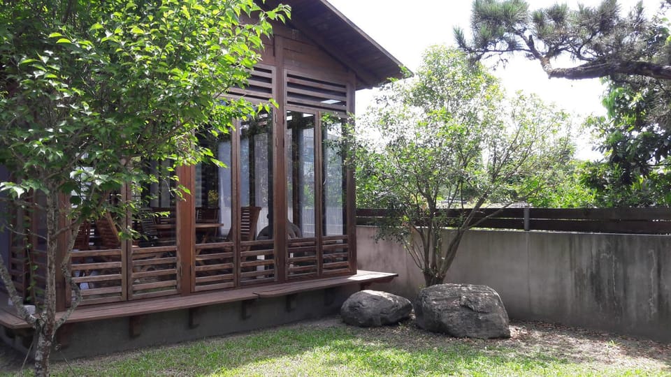 Communal lounge/ TV room, Garden, Lobby or reception