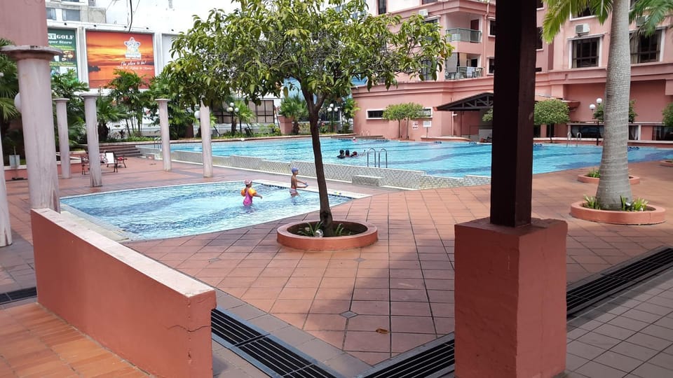 Swimming pool, group of guests, Family