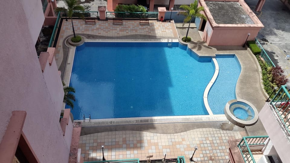 Swimming pool, group of guests, Family