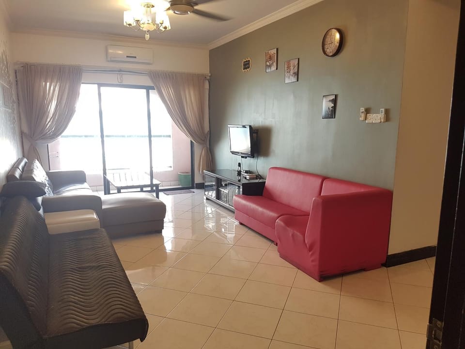 Peter Holiday Home @ Marina Court Condo Apartment in Kota Kinabalu